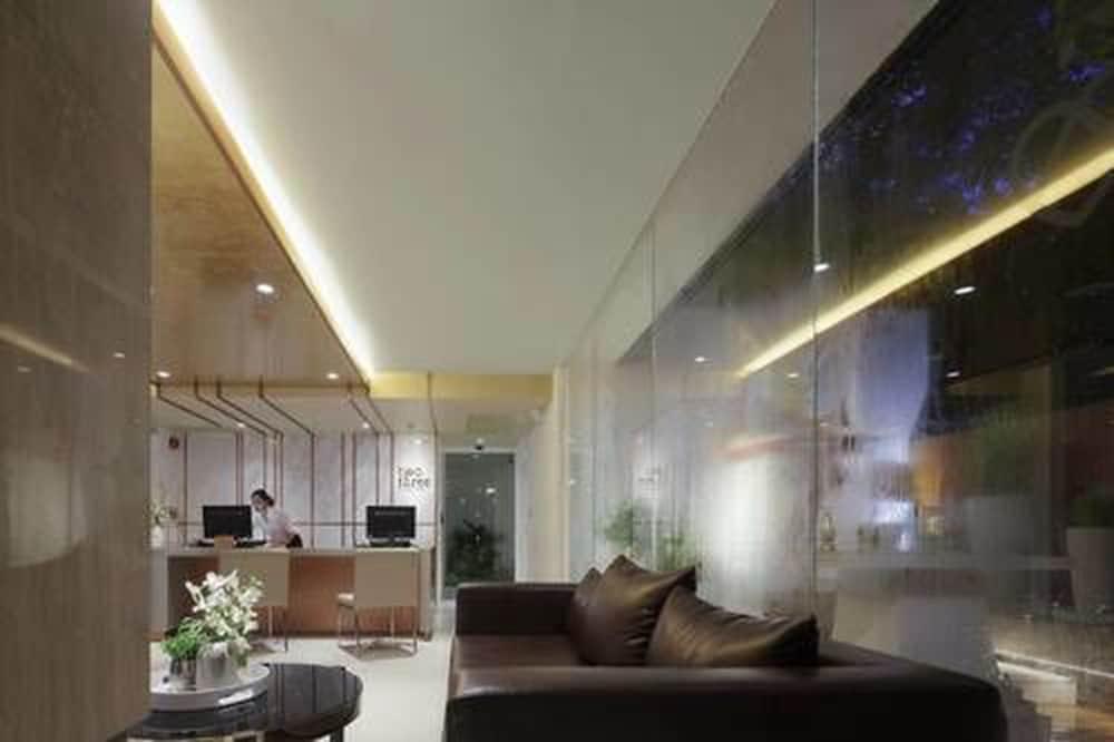 Twothree A Homely Hotel - Sha Extra Plus Bangkok Eksteriør bilde